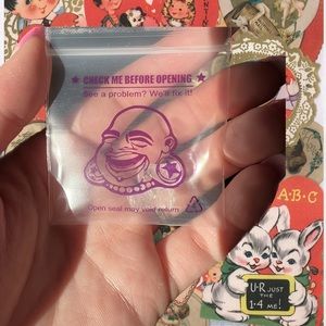 Body art forms Glass cloudy white quartz 2g plugs brand new